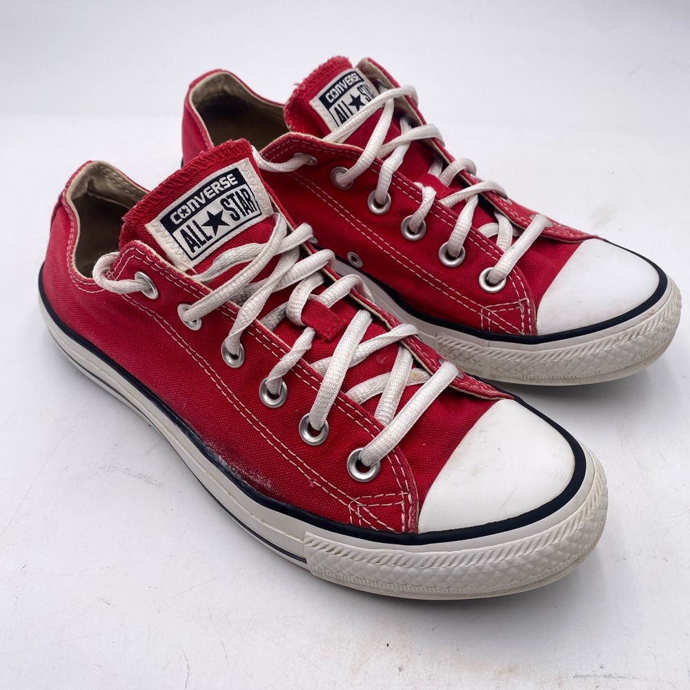 Converse Chuck Taylor All Star Low Top Women 8 Men 6 Red Canvas Sneakers M9696